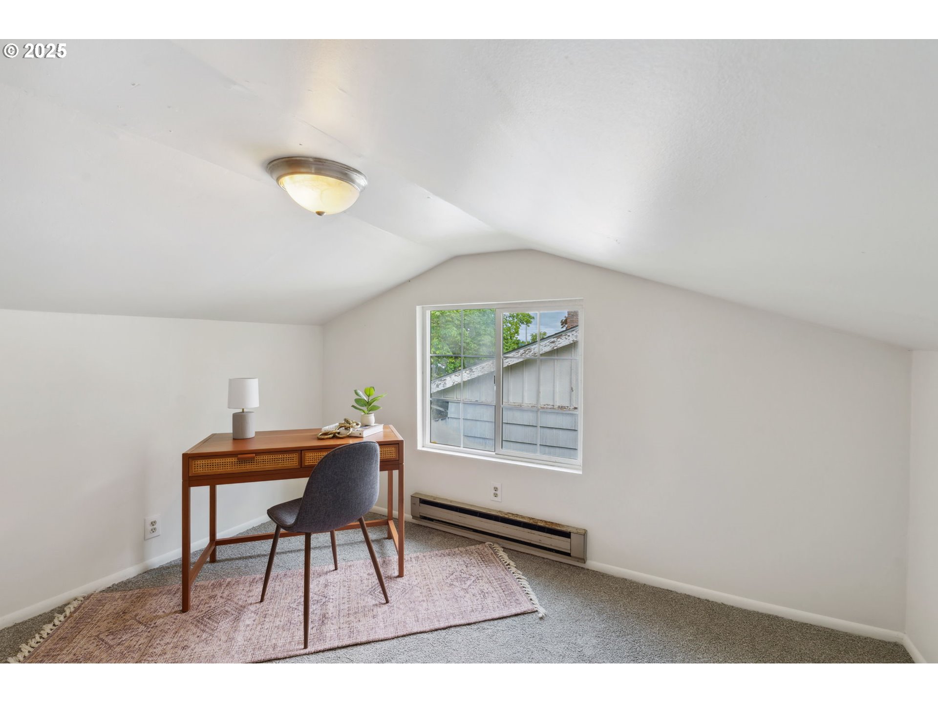 3085 University Street Eugene, OR 97405 - Photo 13 of 20