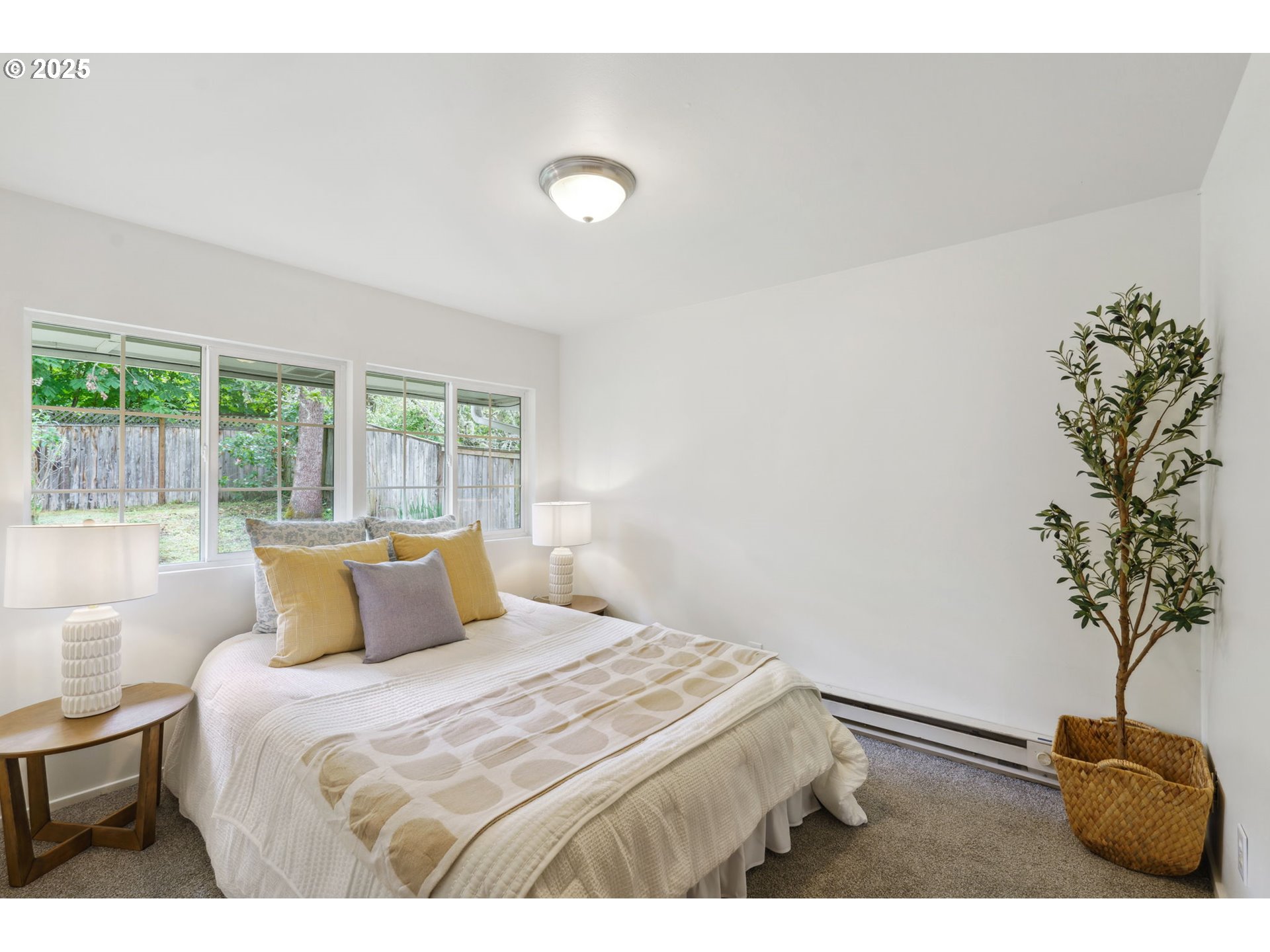 3085 University Street Eugene, OR 97405 - Photo 14 of 20