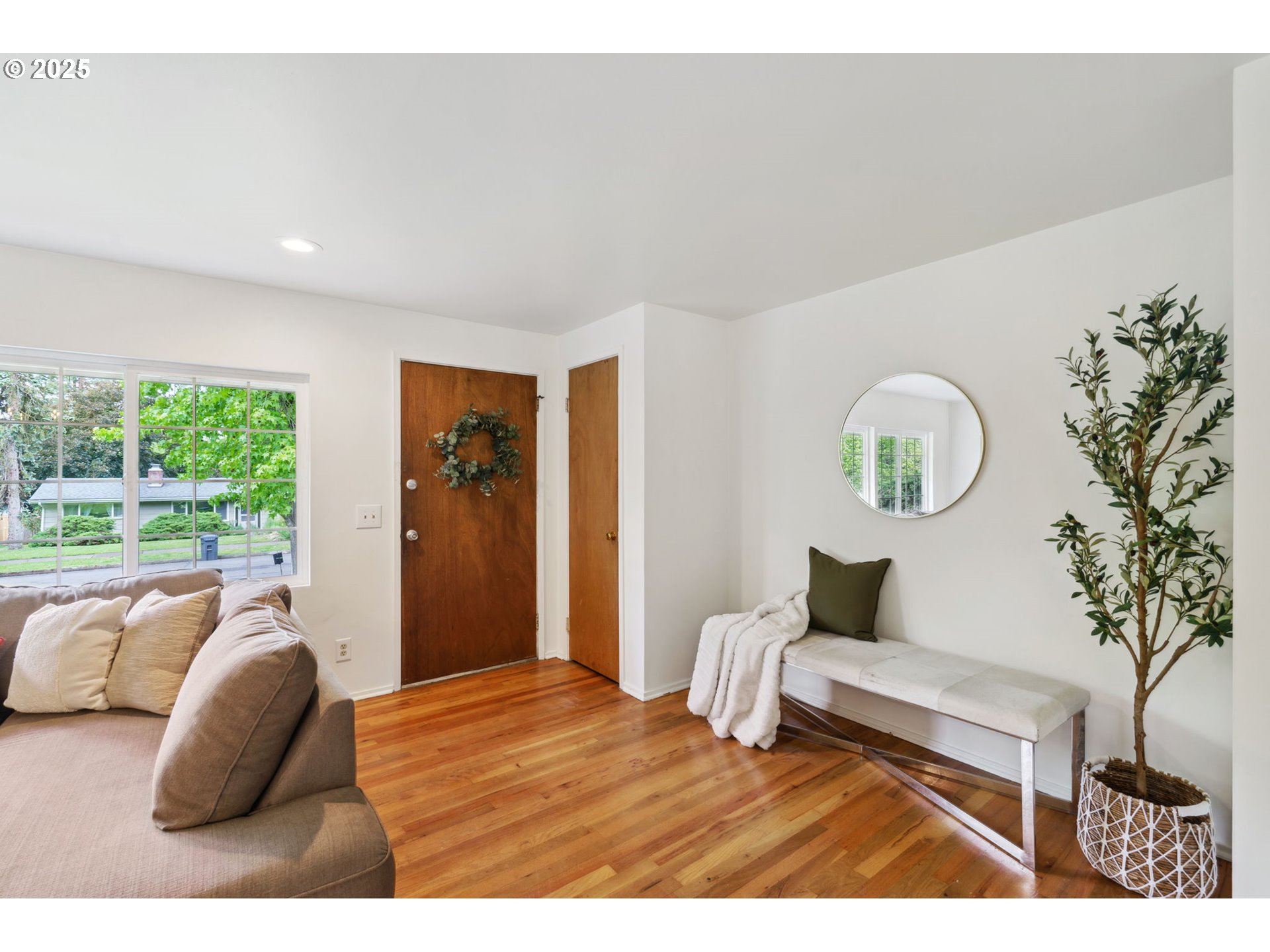 3085 University Street Eugene, OR 97405 - Photo 5 of 20