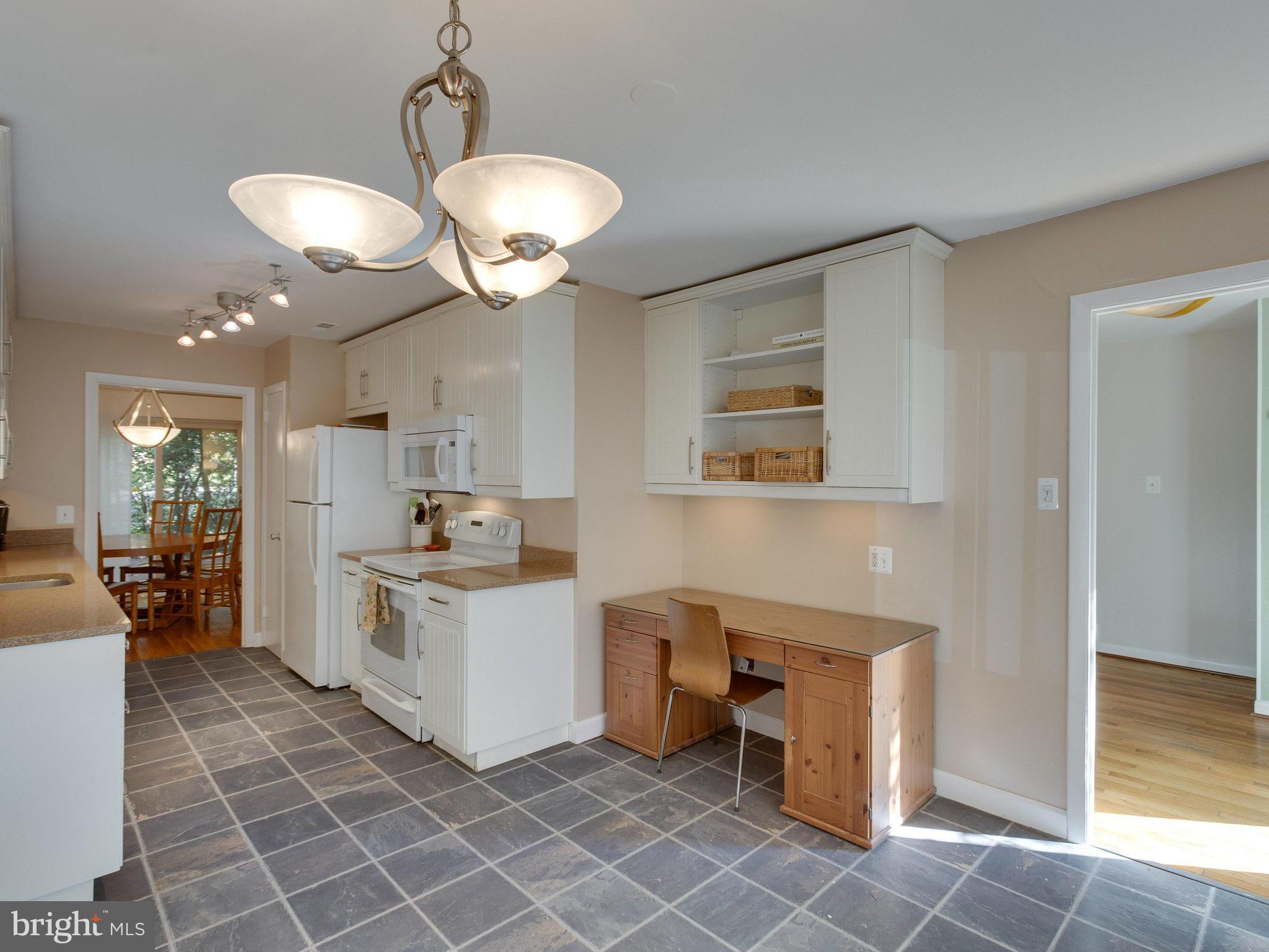 2007 Sarazen Place Reston, VA 20191 - Photo 14 of 29 Kitchen