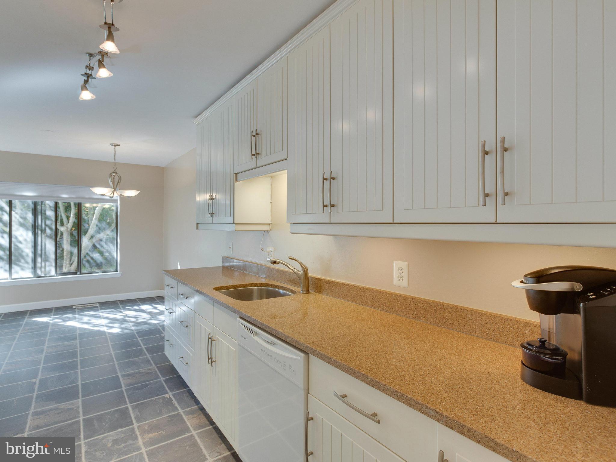 2007 Sarazen Place Reston, VA 20191 - Photo 15 of 29 Kitchen