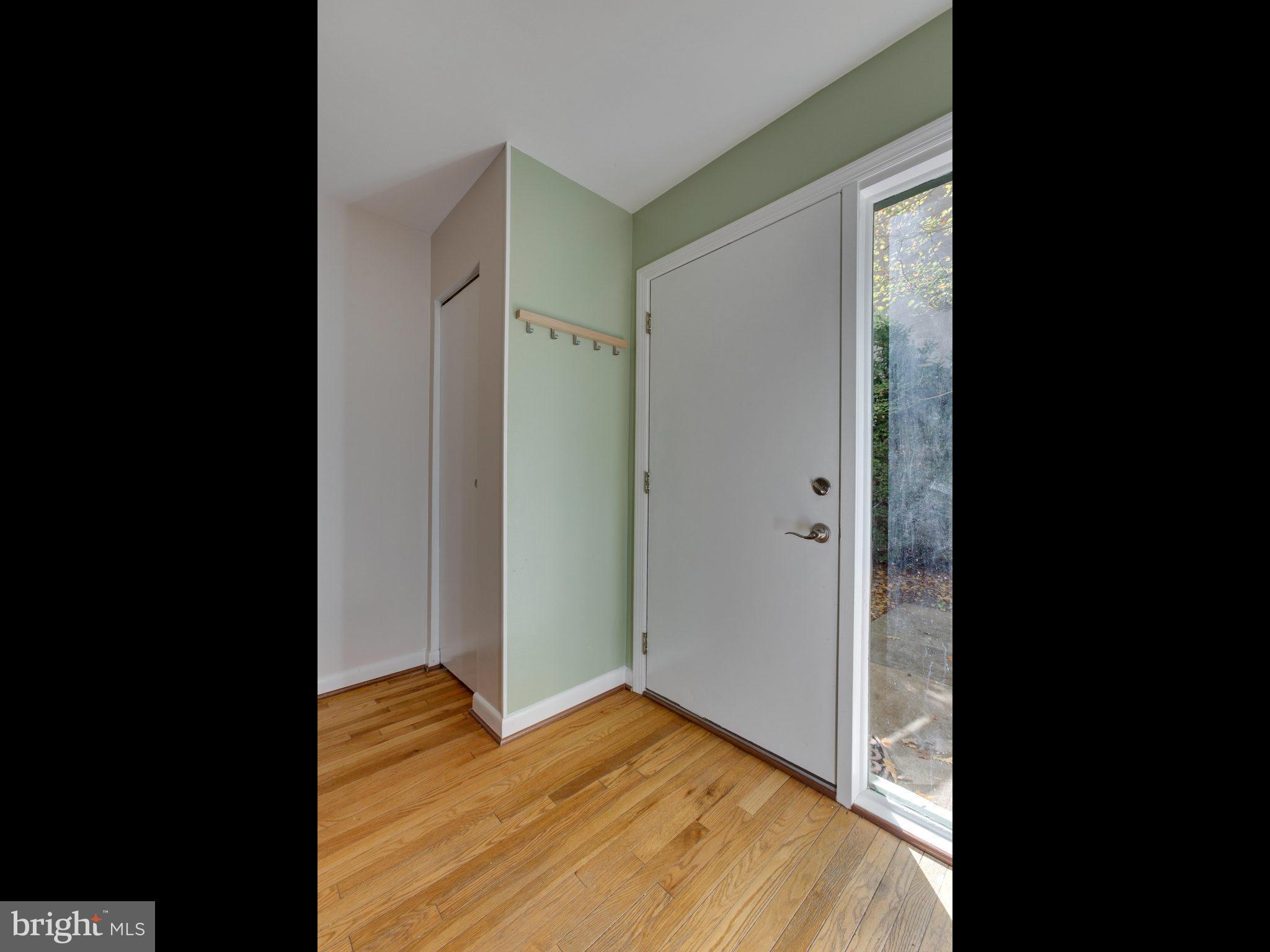 2007 Sarazen Place Reston, VA 20191 - Photo 6 of 29 Interior (General)