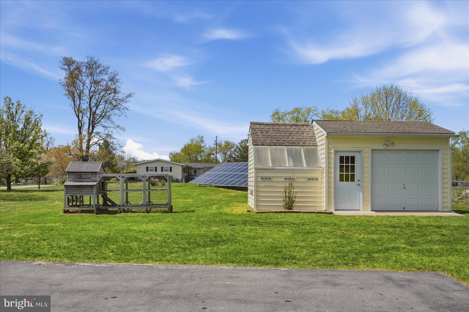 3093 Old Leetown Pike Ranson, WV 25438 - Photo 72 of 85 Storage shed with built-in potting table