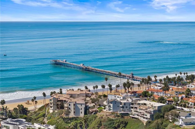 $1,949,000 | 1010 South El Camino Real, Unit 101, San Clemente, CA 92672