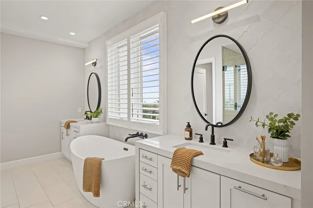 $1,949,000 | 1010 South El Camino Real, Unit 101, San Clemente, CA 92672