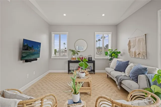 $1,949,000 | 1010 South El Camino Real, Unit 101, San Clemente, CA 92672