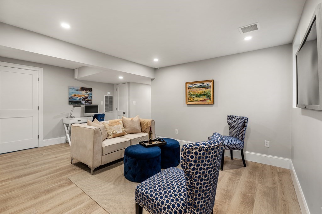 11 Alfred Road, Unit 1 Arlington, MA 02474 - Photo 17 of 35 Gallery Image 17