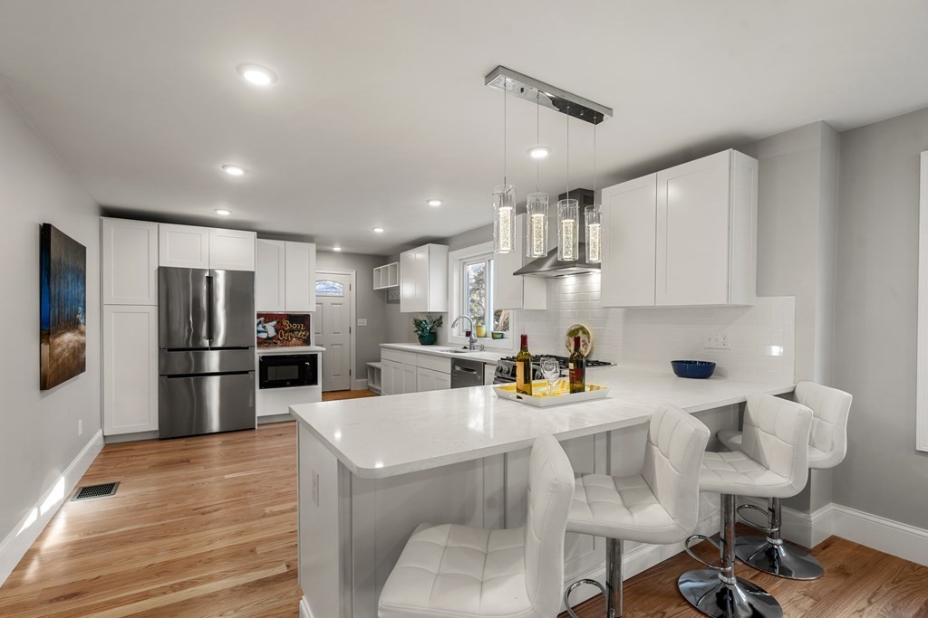 11 Alfred Road, Unit 1 Arlington, MA 02474 - Photo 7 of 35 Gallery Image 7