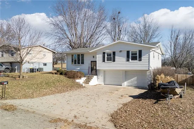 $264,900 | 705 South 11th Street, Savannah, MO 64485