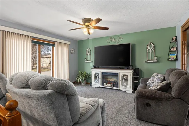 $264,900 | 705 South 11th Street, Savannah, MO 64485