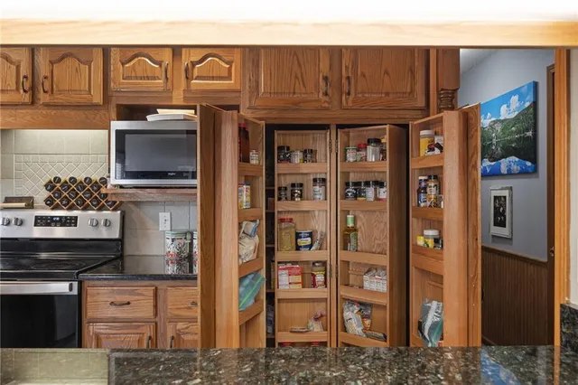 $264,900 | 705 South 11th Street, Savannah, MO 64485