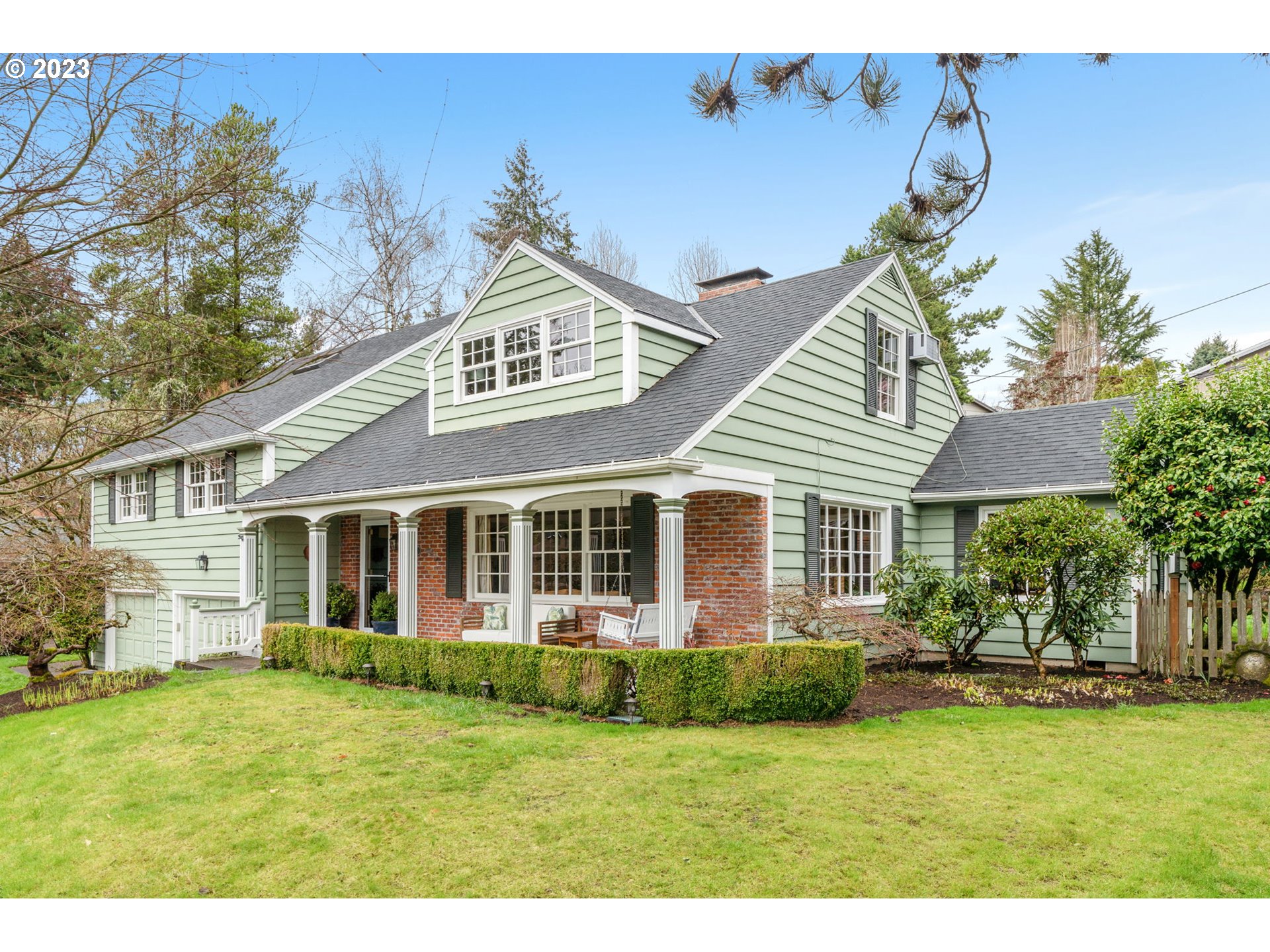7215 Southwest Gable Park Road Portland, OR 97225 - Photo 1 of 43 Gallery Image 1