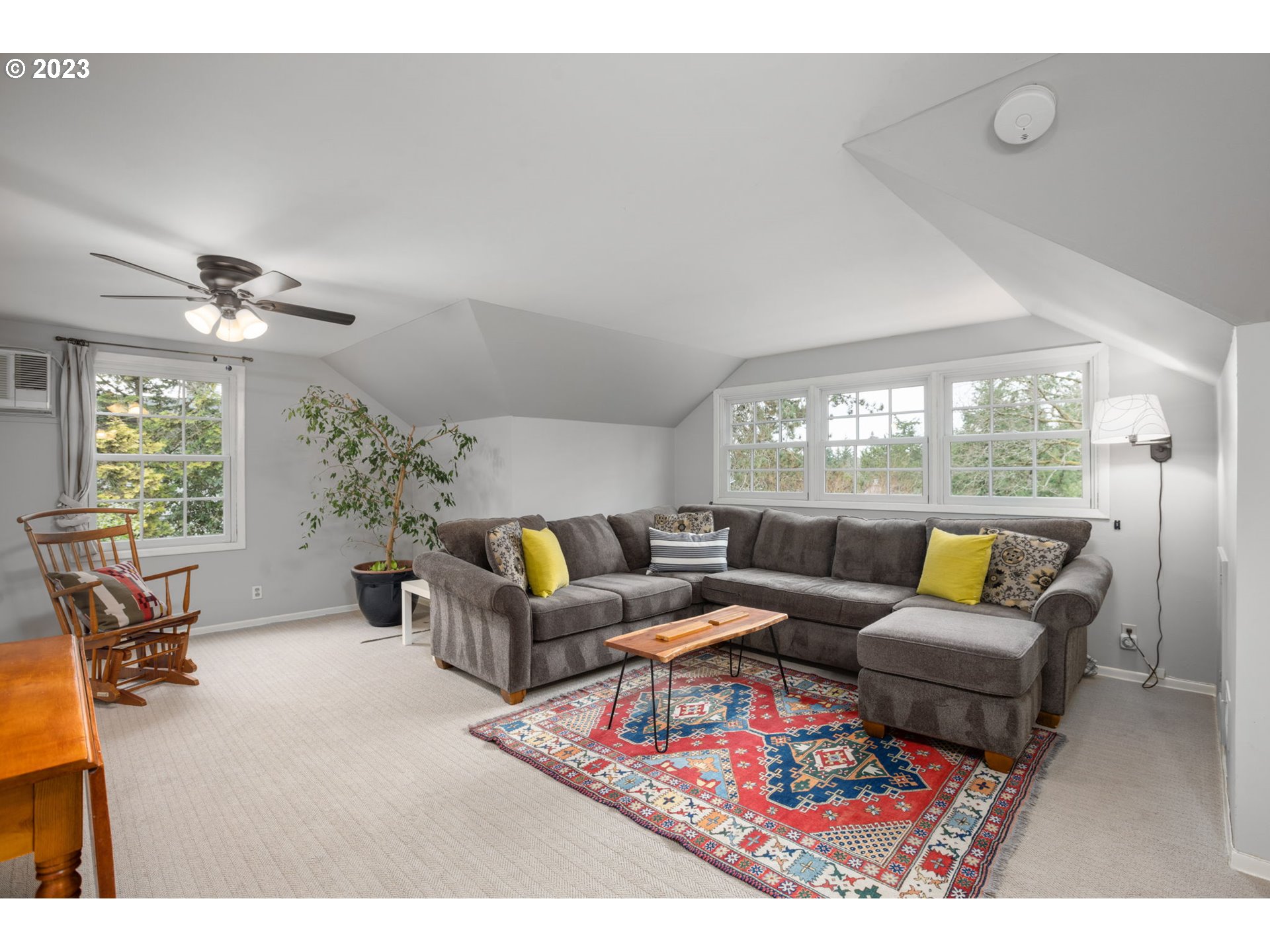 7215 Southwest Gable Park Road Portland, OR 97225 - Photo 21 of 43 Family Room
