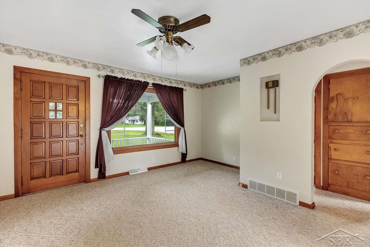 12401 Gratiot Road Saginaw, MI 48609 - Photo 6 of 29 50055123-5.JPG