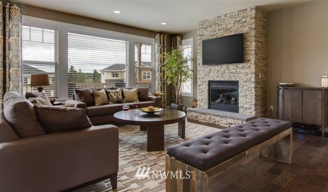 9922 Northeast 145th Street Bothell, WA 98011 - Photo 15 of 22 Gallery Image 15
