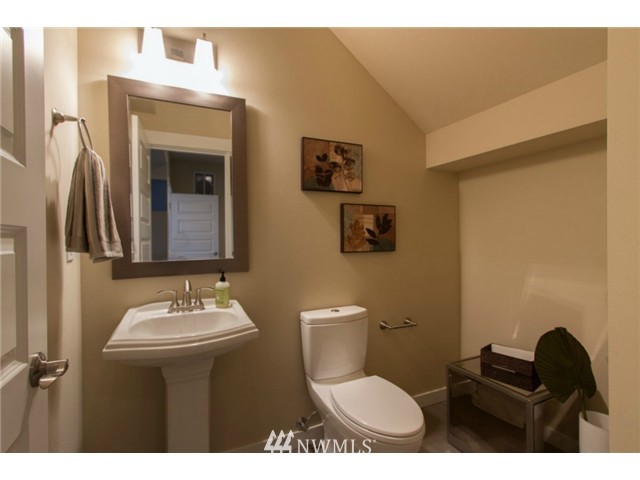 9922 Northeast 145th Street Bothell, WA 98011 - Photo 20 of 22 Gallery Image 20