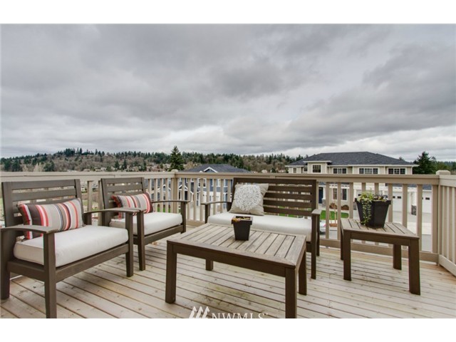 9922 Northeast 145th Street Bothell, WA 98011 - Photo 7 of 22 Gallery Image 7