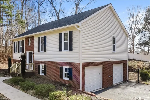 $1,945 | 403 Twin Creeks Road, Clemmons, NC 27012