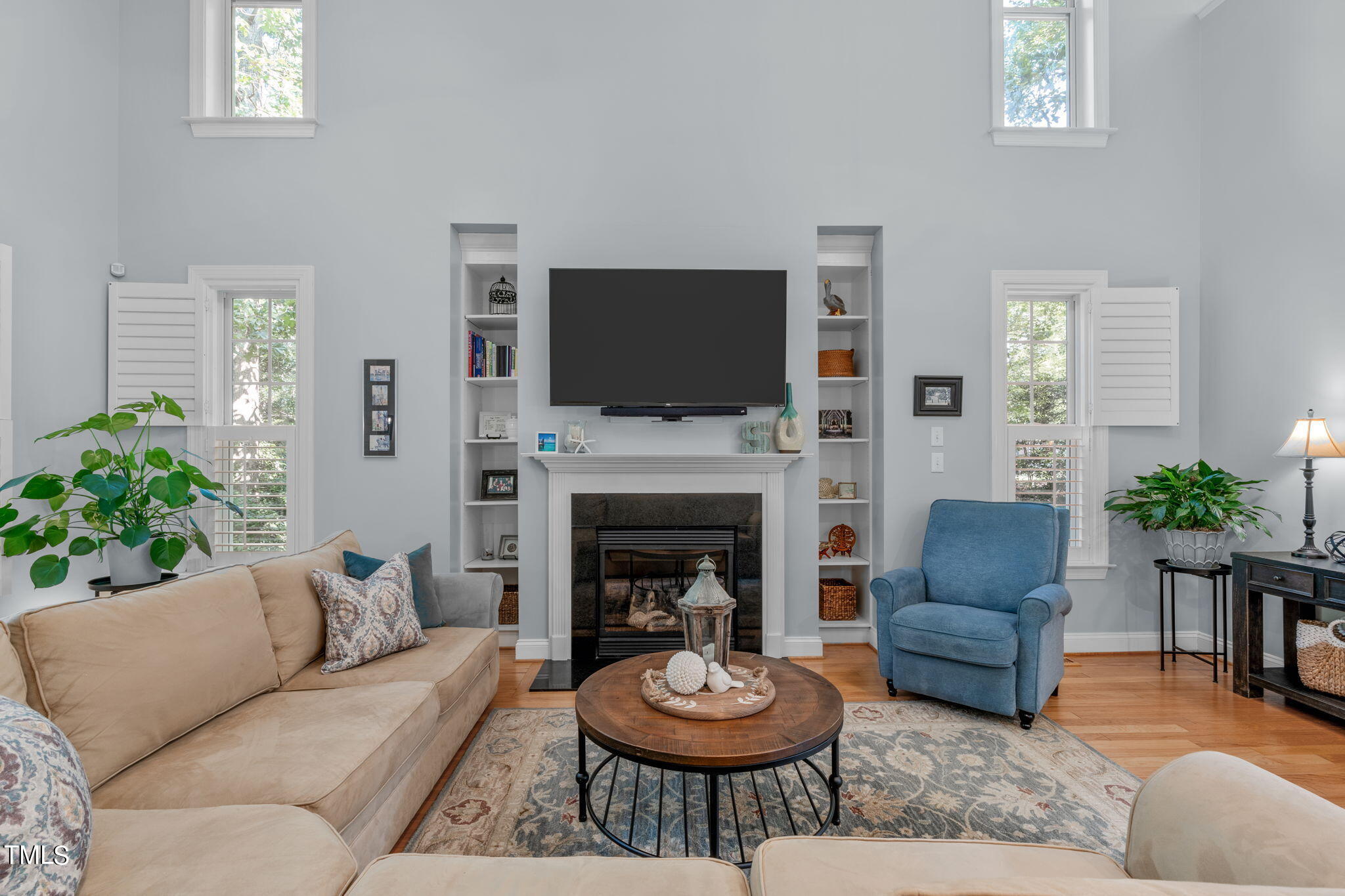 7408 Duncans Ridge Way Fuquay-Varina, NC 27526 - Photo 13 of 71 Living room