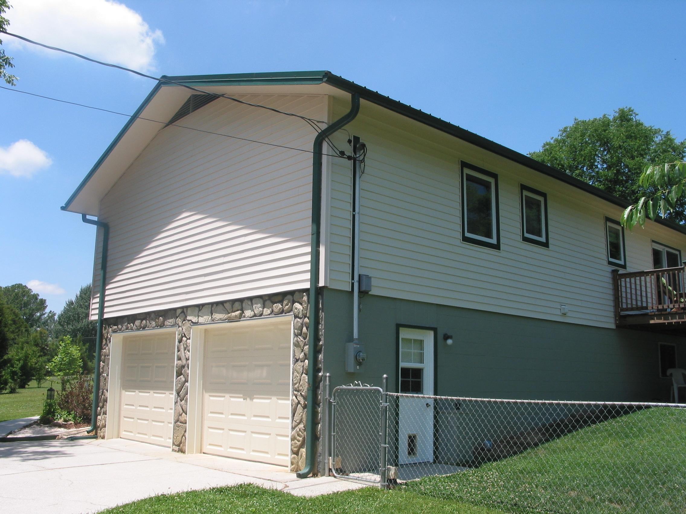 5100 Shipe Road Corryton, TN 37721 - Photo 22 of 32 Shipe personal door garage