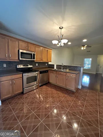 $1,700 | 508 Jaclyn Circle, McDonough, GA 30253