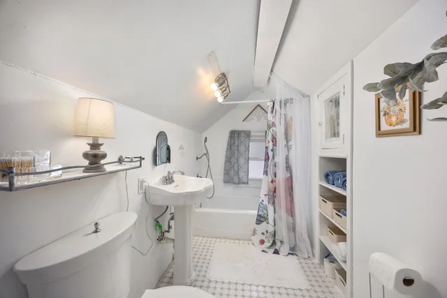 $242,000 | 614 West Cass Street, Greenville, MI 48838