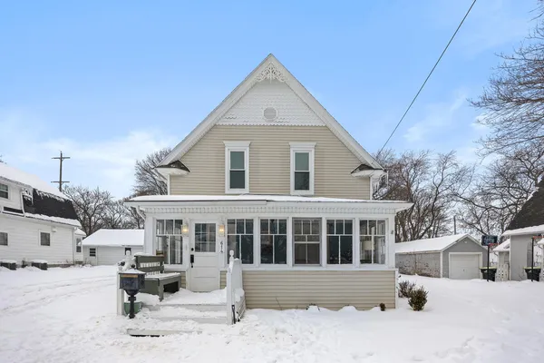 $220,000 | 614 West Cass Street, Greenville, MI 48838