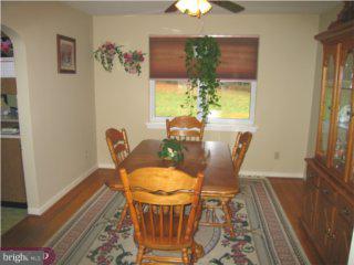 546 Walter Road Warminster, PA 18974 - Photo 4 of 5