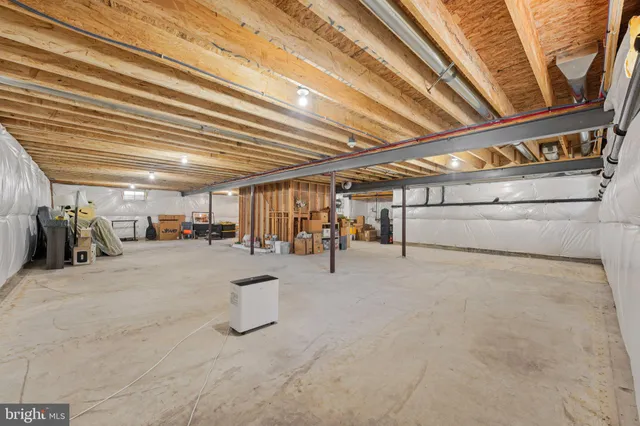 a view of a backyard of the house