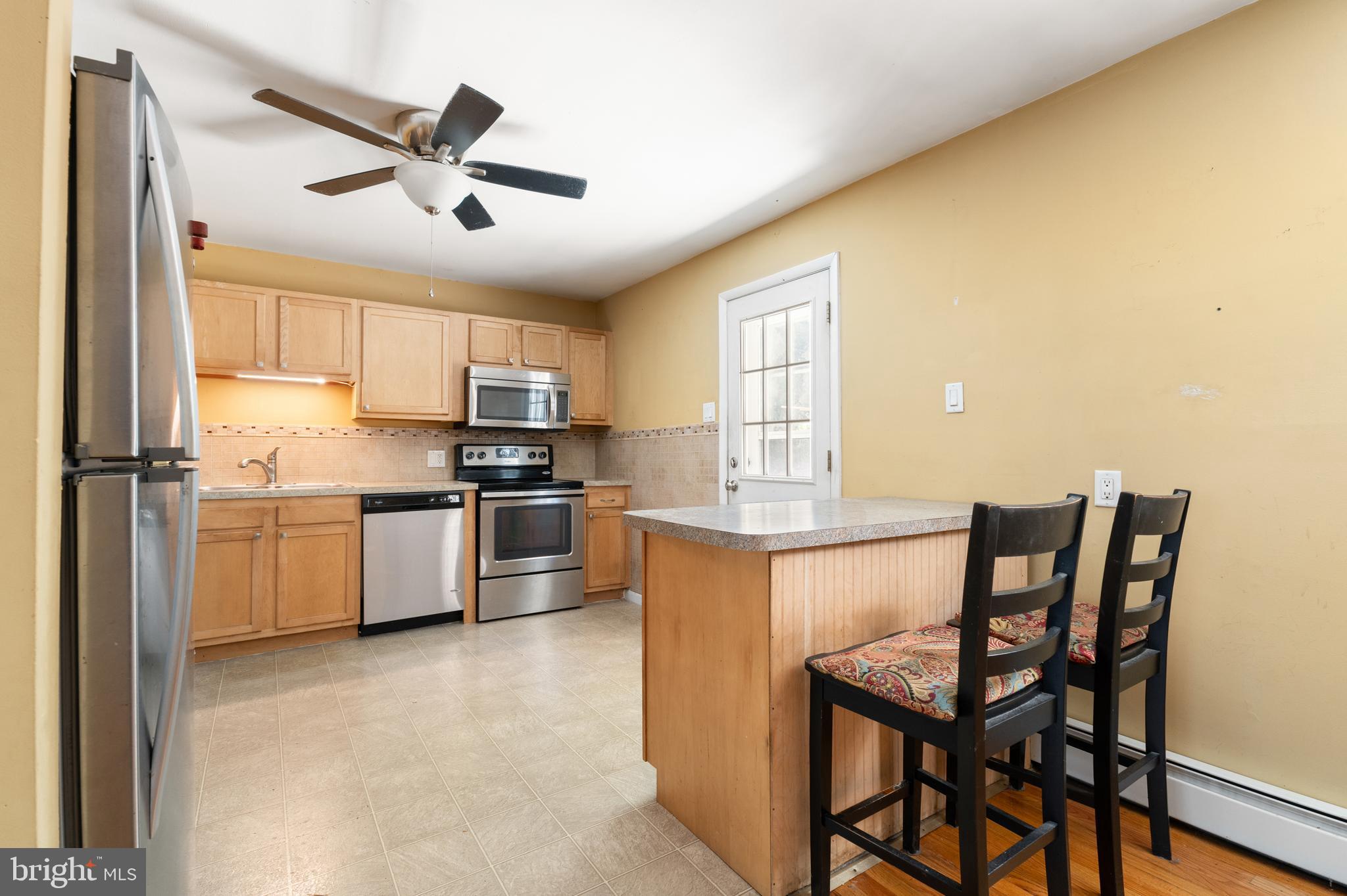 1391 Chestnut Grove Road Pottstown, PA 19464 - Photo 12 of 37 Gallery Image 12