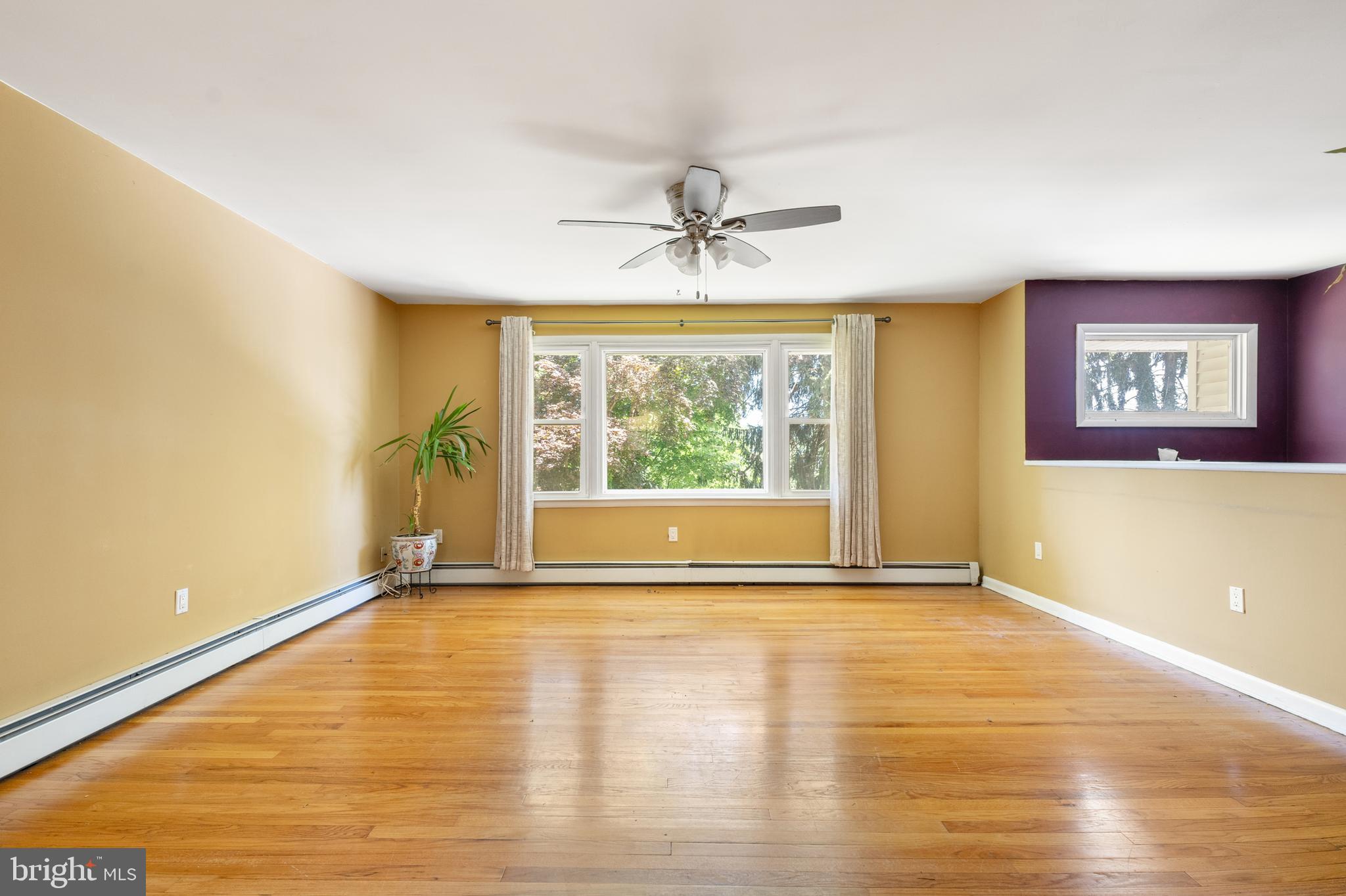 1391 Chestnut Grove Road Pottstown, PA 19464 - Photo 4 of 37 Gallery Image 4