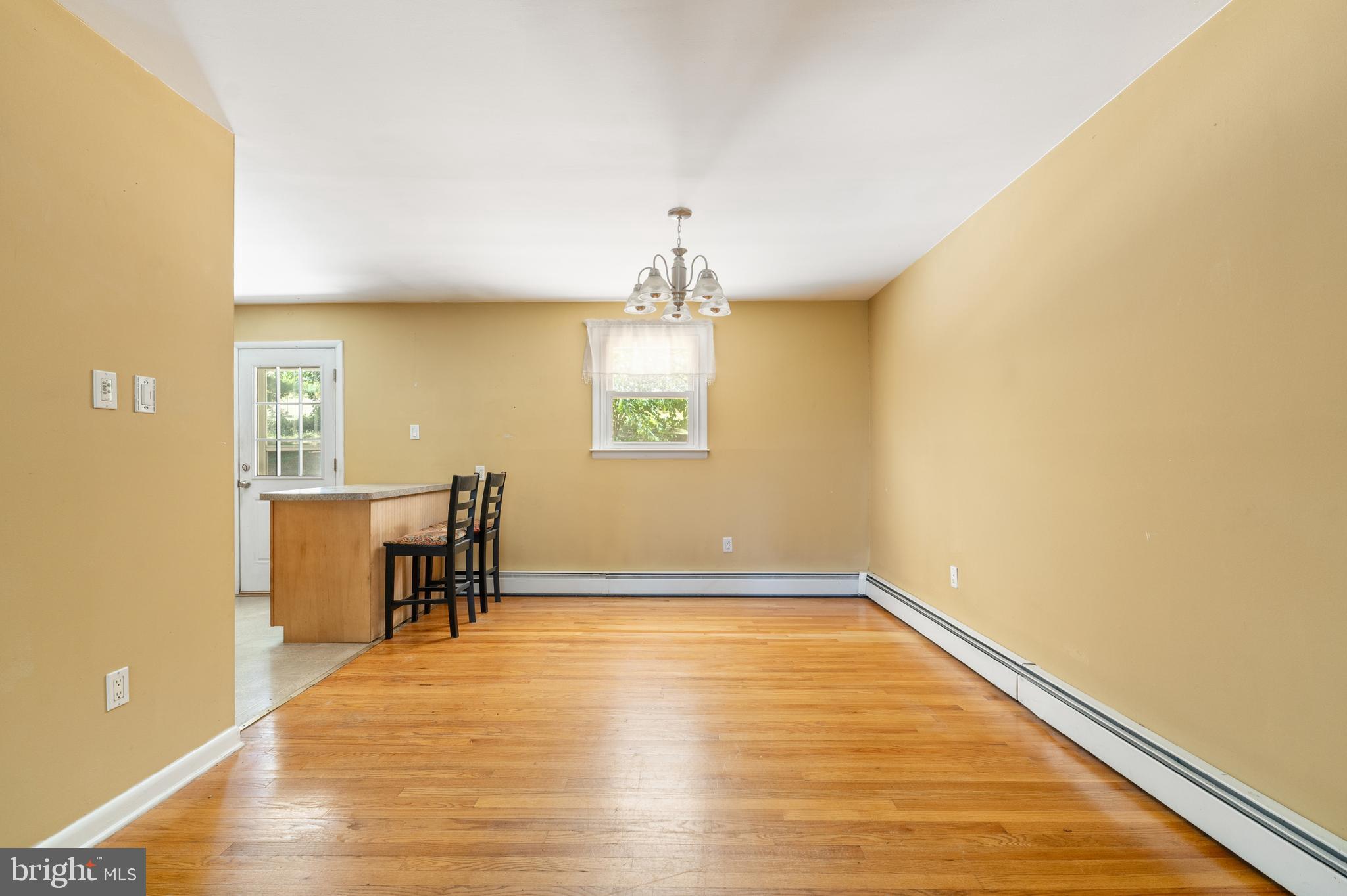 1391 Chestnut Grove Road Pottstown, PA 19464 - Photo 6 of 37 Gallery Image 6