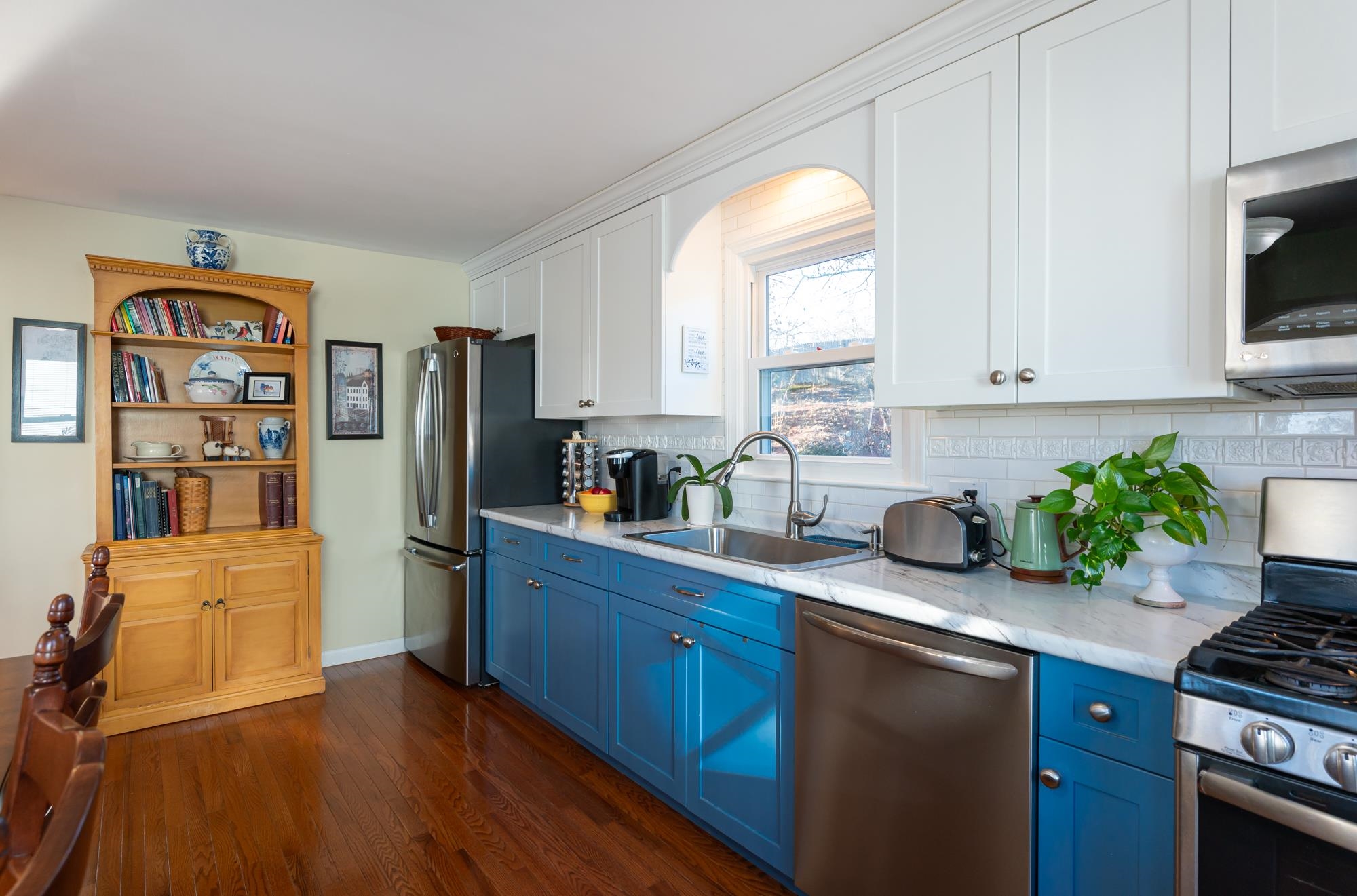 19 Carmine Road Nashua, NH 03063 - Photo 3 of 40