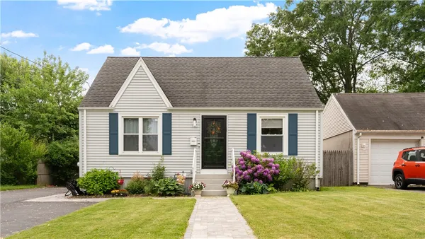 $459,900 | 162 Thatcher Street, East Providence, RI 02916
