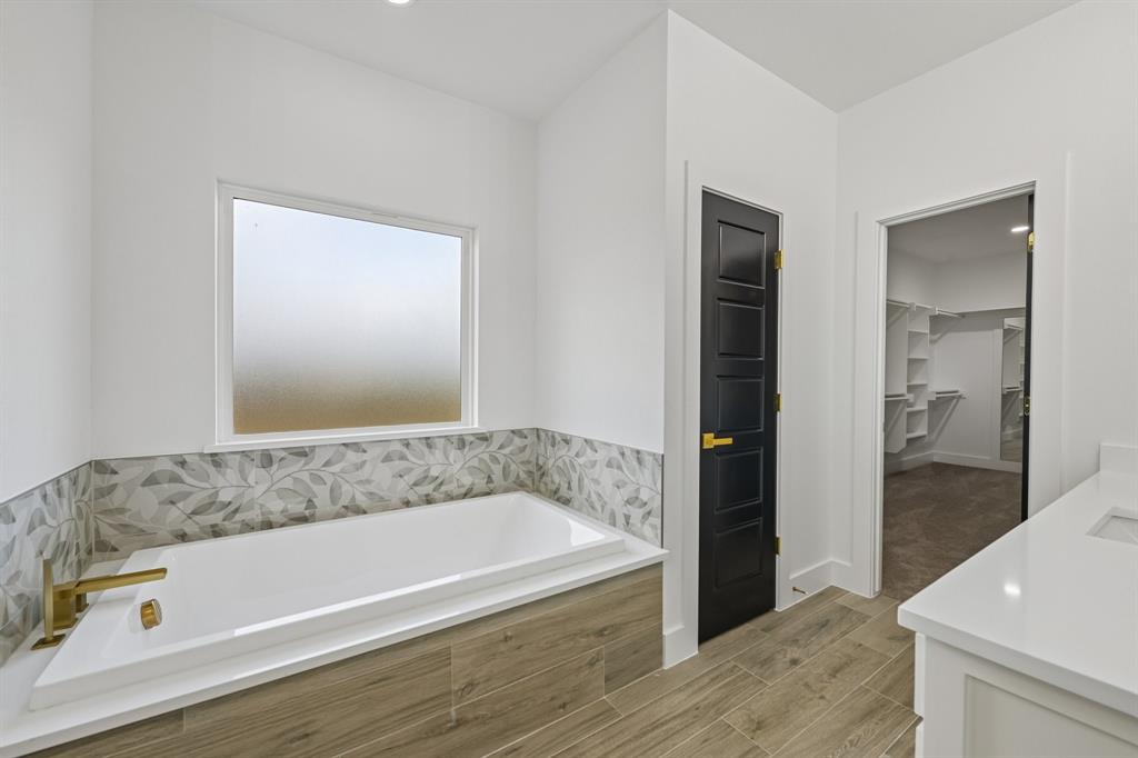 6605 Buffalo Ridge Circle Godley, TX 76044 - Photo 20 of 38 Gallery Image 20