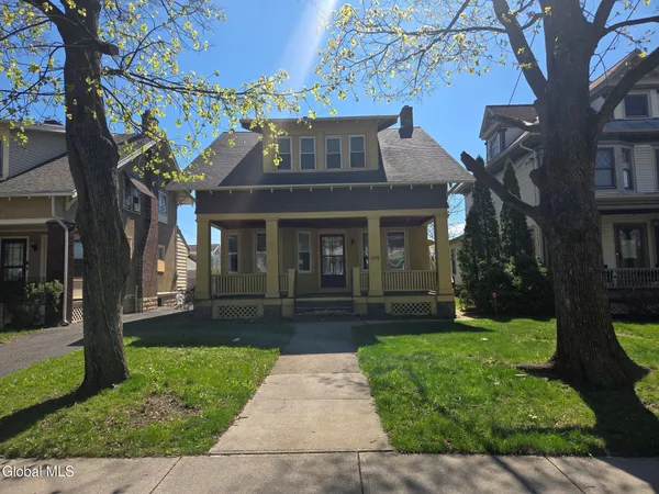 $1,450 | 1594 Union Street, Unit 1, Schenectady, NY 12309