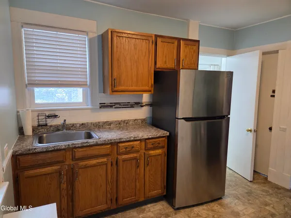 $1,500 | 1594 Union Street, Unit 1, Schenectady, NY 12309