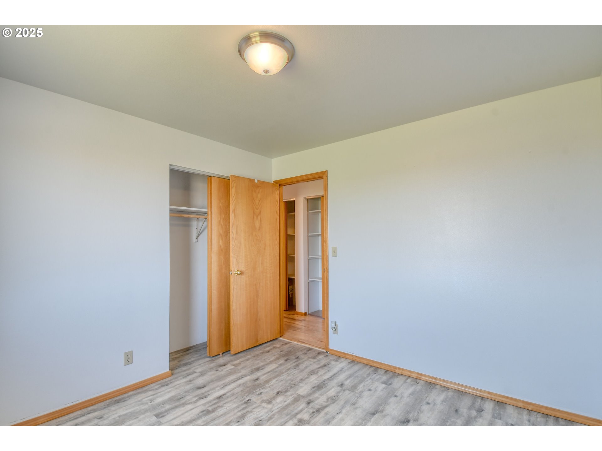 72062 Westfield Boulevard Pendleton, OR 97801 - Photo 24 of 48 a view of an empty room