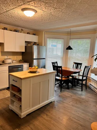 $2,500 | 565 White Mountain Highway, Milton, NH 03851