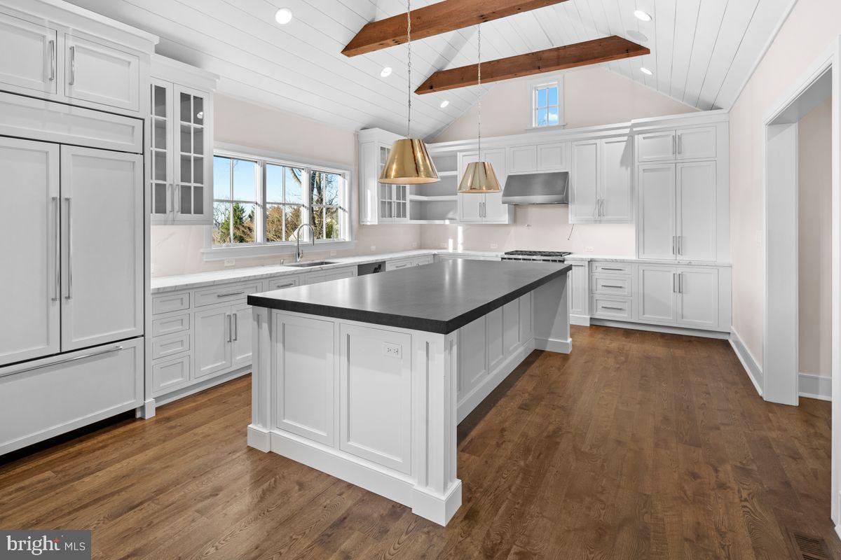 19 Valley View Road Philadelphia, PA 19118 - Photo 4 of 21 Gallery Image 4