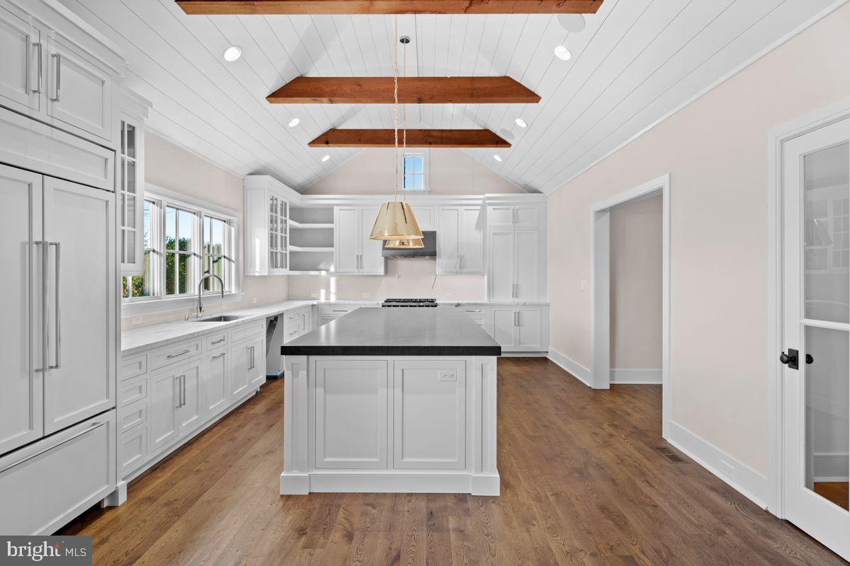 19 Valley View Road Philadelphia, PA 19118 - Photo 5 of 21 Gallery Image 5