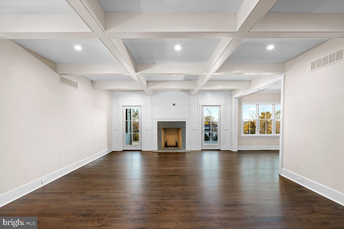 19 Valley View Road Philadelphia, PA 19118 - Photo 8 of 21 Gallery Image 8