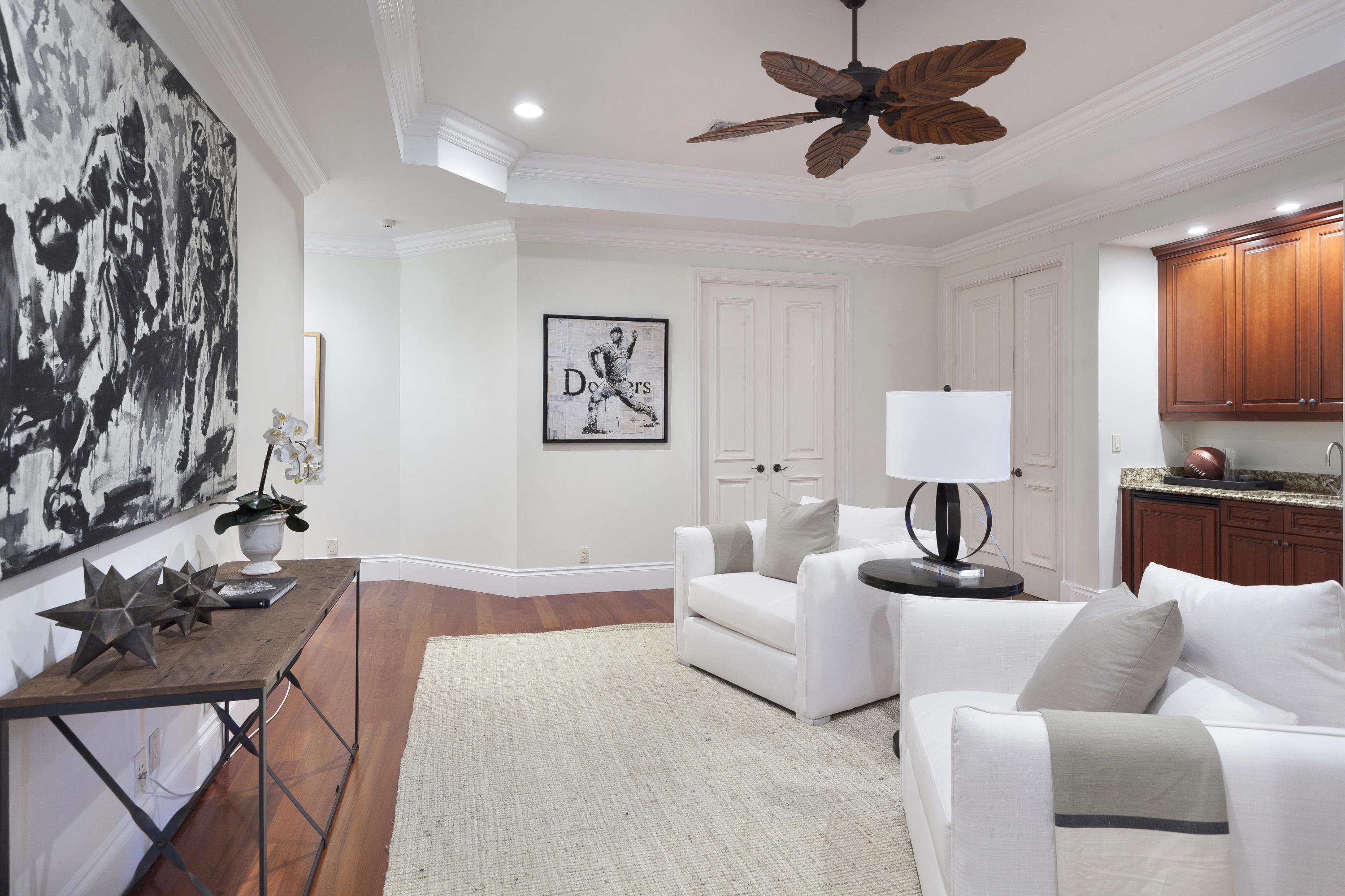 315 Royal Palm Way Boca Raton, FL 33432 - Photo 17 of 19 315 INSIDE_SEATING
