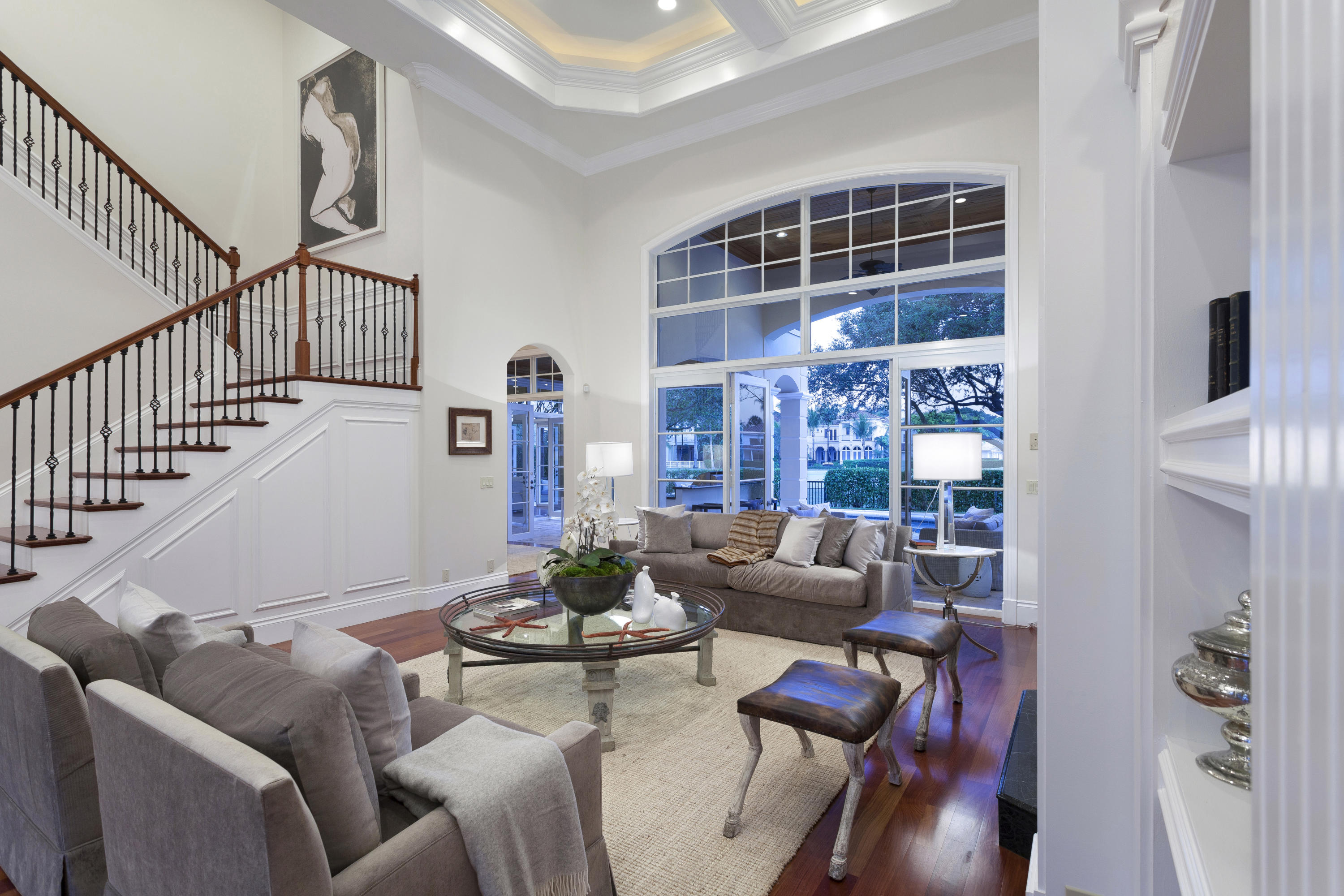 315 Royal Palm Way Boca Raton, FL 33432 - Photo 4 of 19 315 LIVING_ANGLE.jpg