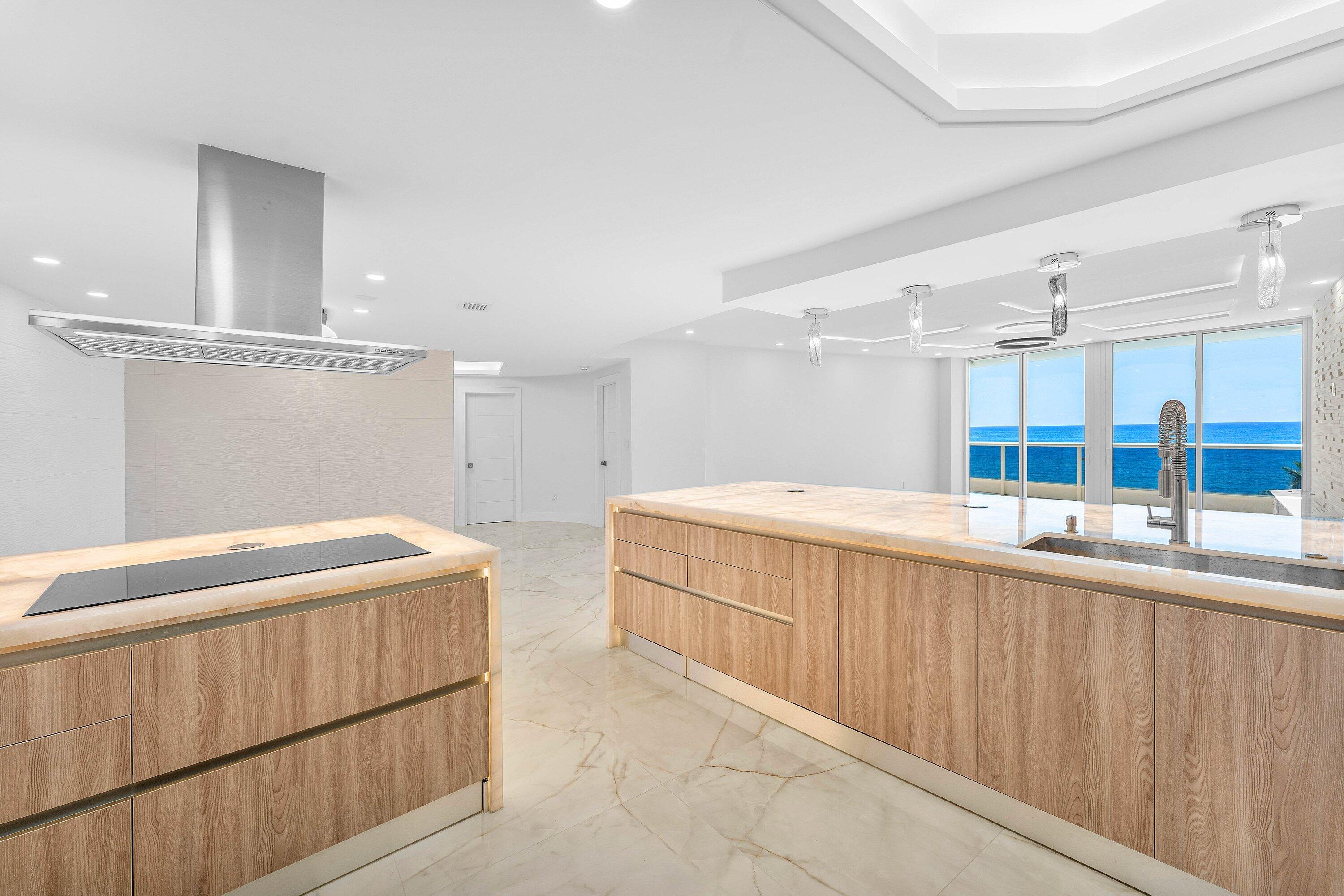 700 South Ocean Boulevard, Unit 504 Boca Raton, FL 33432 - Photo 18 of 55 008-700SouthOceanBoulevard-BocaRaton-FL-