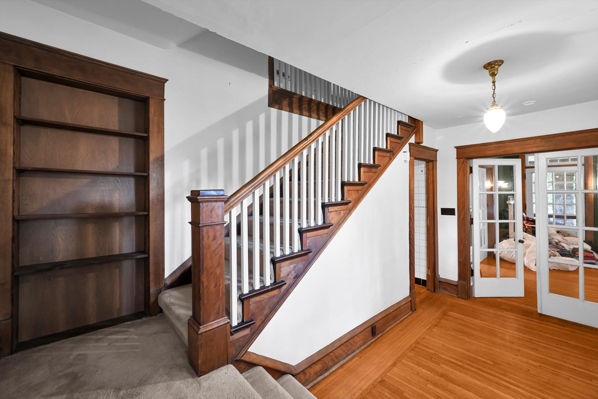 502 Friedensburg Road Reading, PA 19606 - Photo 14 of 42 Staircase