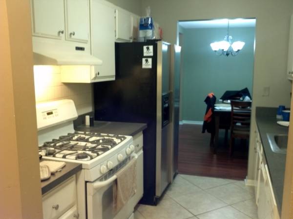 200 Thames Parkway, Unit 2H Park Ridge, IL 60068 - Photo 5 of 6