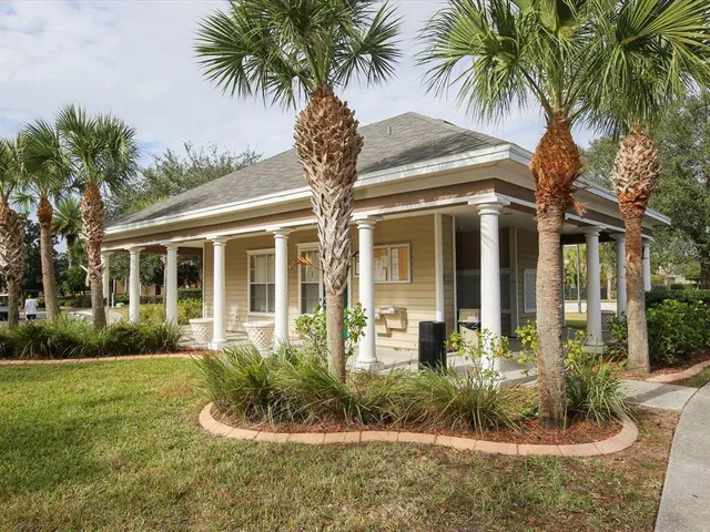 $1,675 | 8933 Manor Loop, Unit 105, Lakewood Ranch, FL 34202