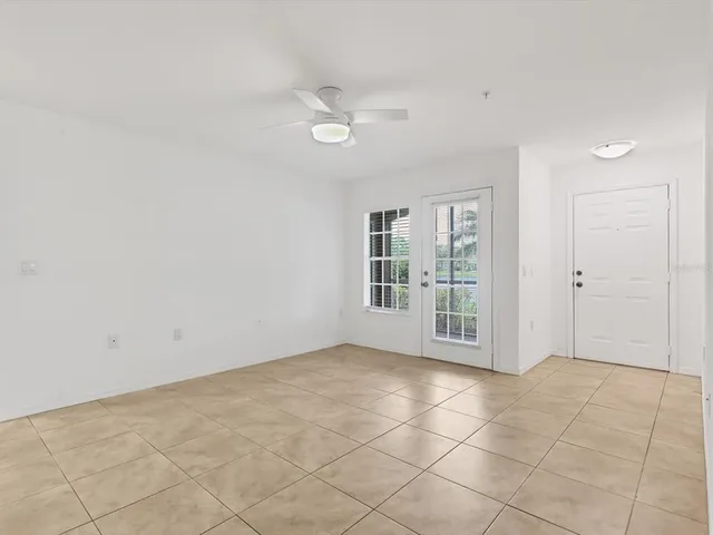 $1,675 | 8933 Manor Loop, Unit 105, Lakewood Ranch, FL 34202