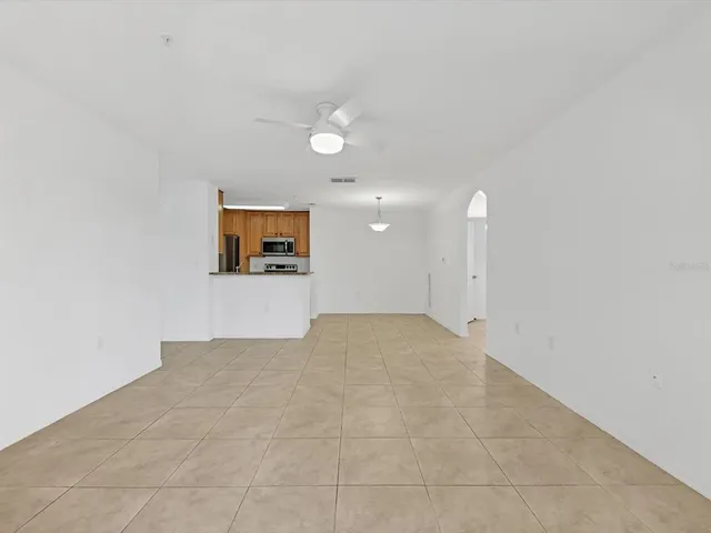 $1,675 | 8933 Manor Loop, Unit 105, Lakewood Ranch, FL 34202